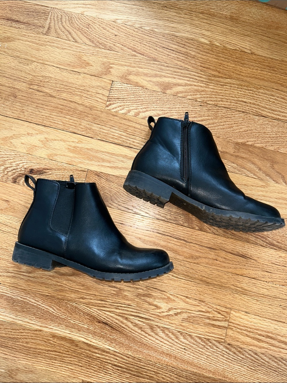 Sonoma Black Leather Chelsea Ankle Boots